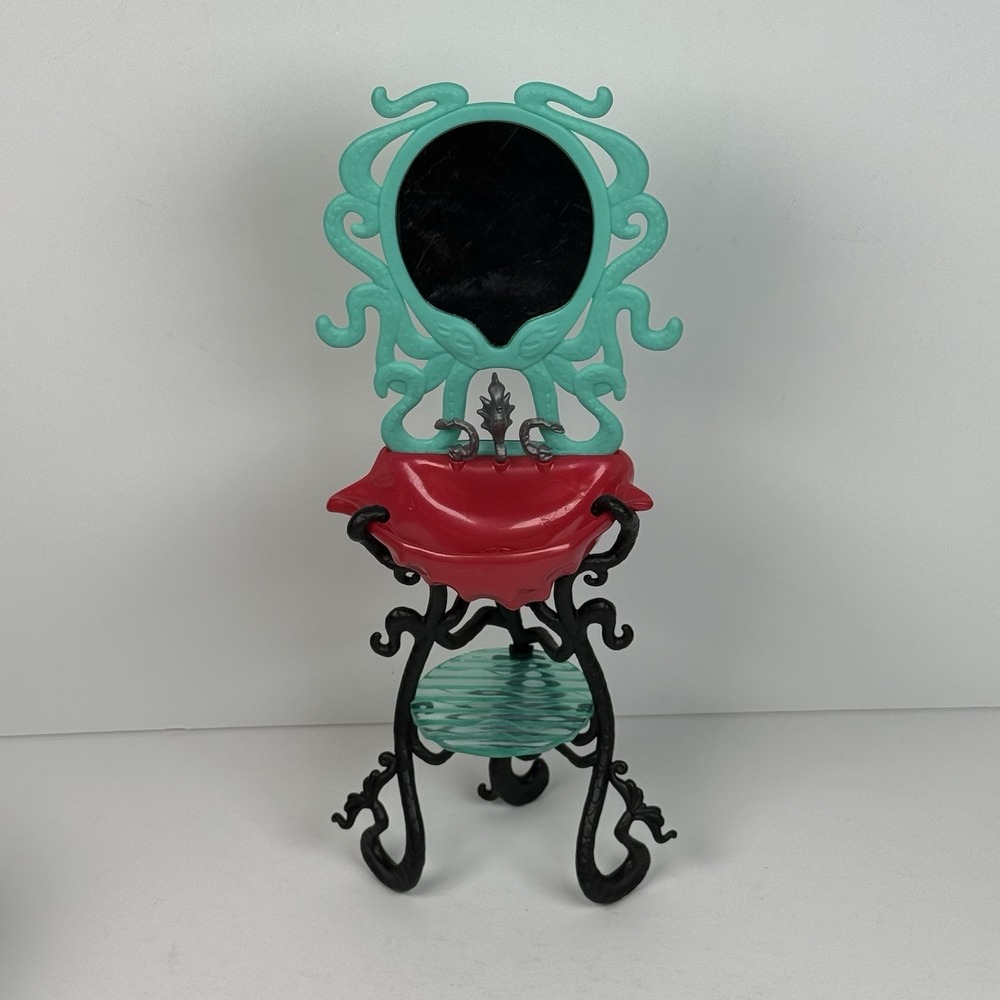 Monster High Lagoona Blue Shower Playset Bathroom Vanity‎ Doll Replacement 2013